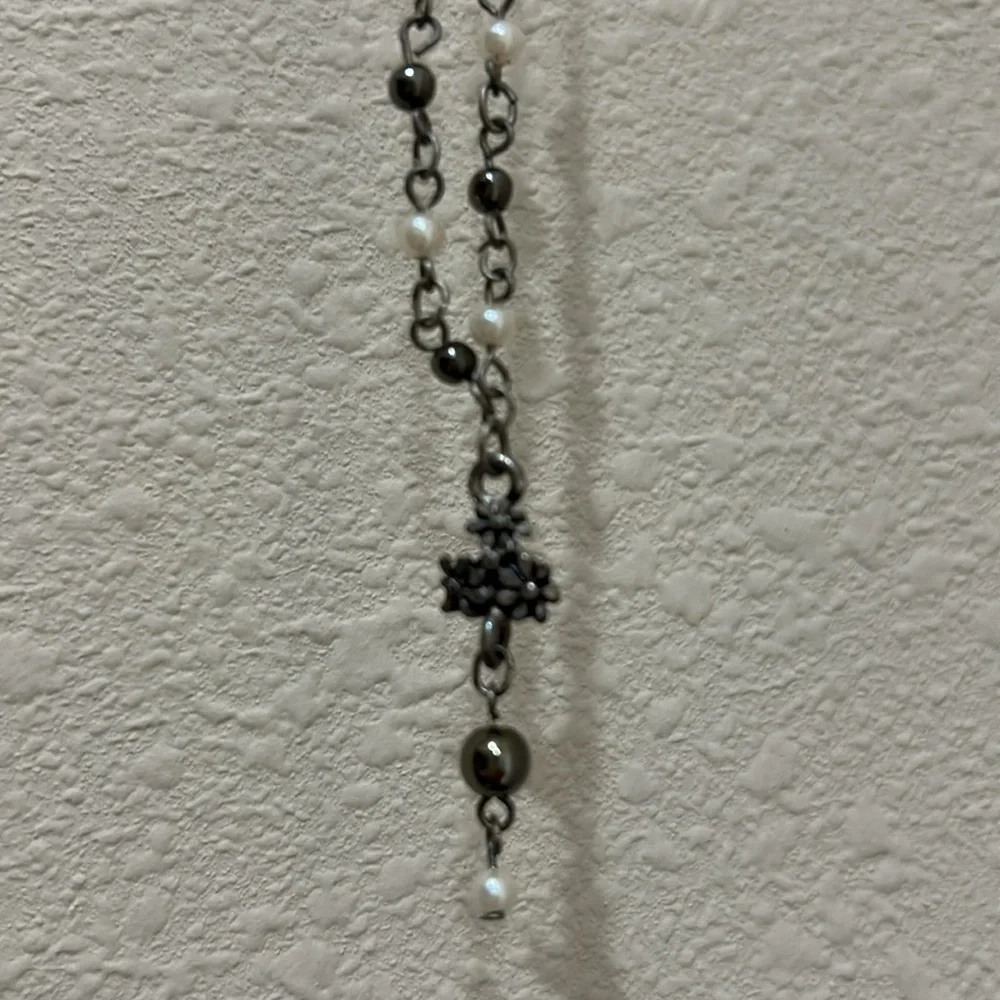 White and black, pearl, choker, elegant necklace